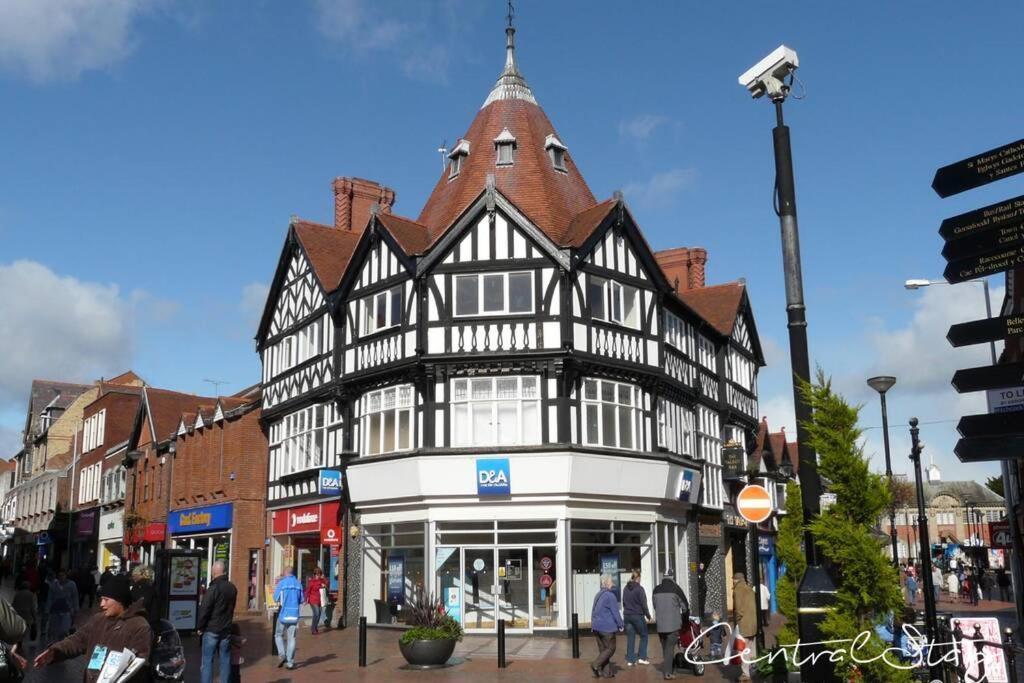 Wrexham Central Stay Apartment Seven מראה חיצוני תמונה